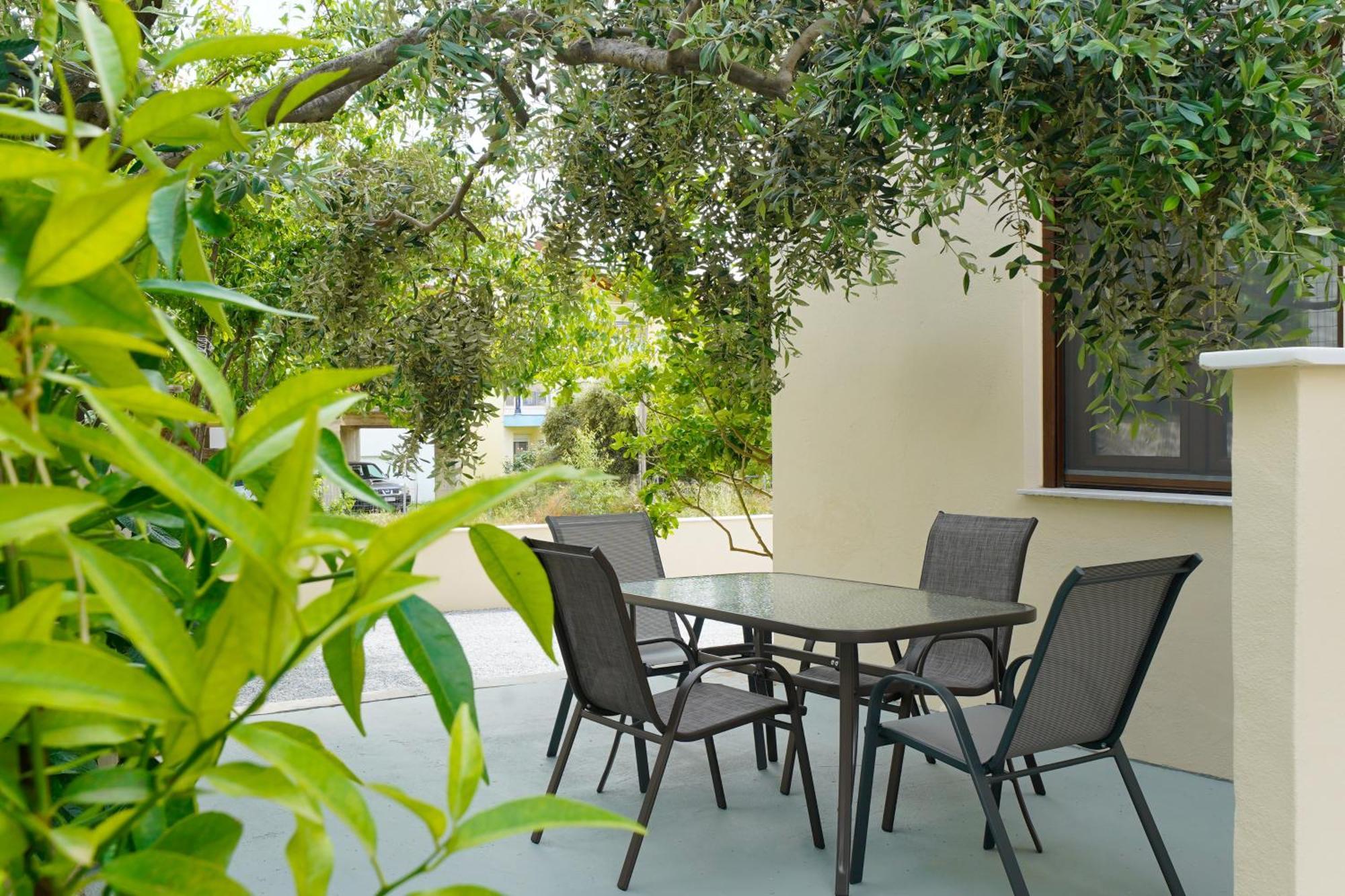 Maria Dina Apartments 1 Potos Dış mekan fotoğraf