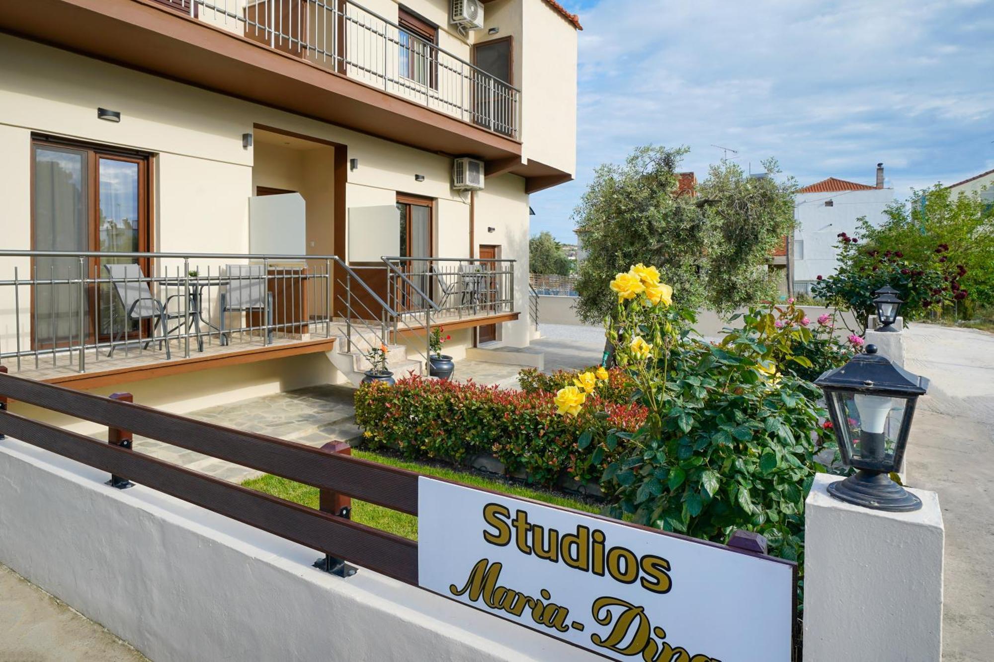 Maria Dina Apartments 1 Potos Dış mekan fotoğraf