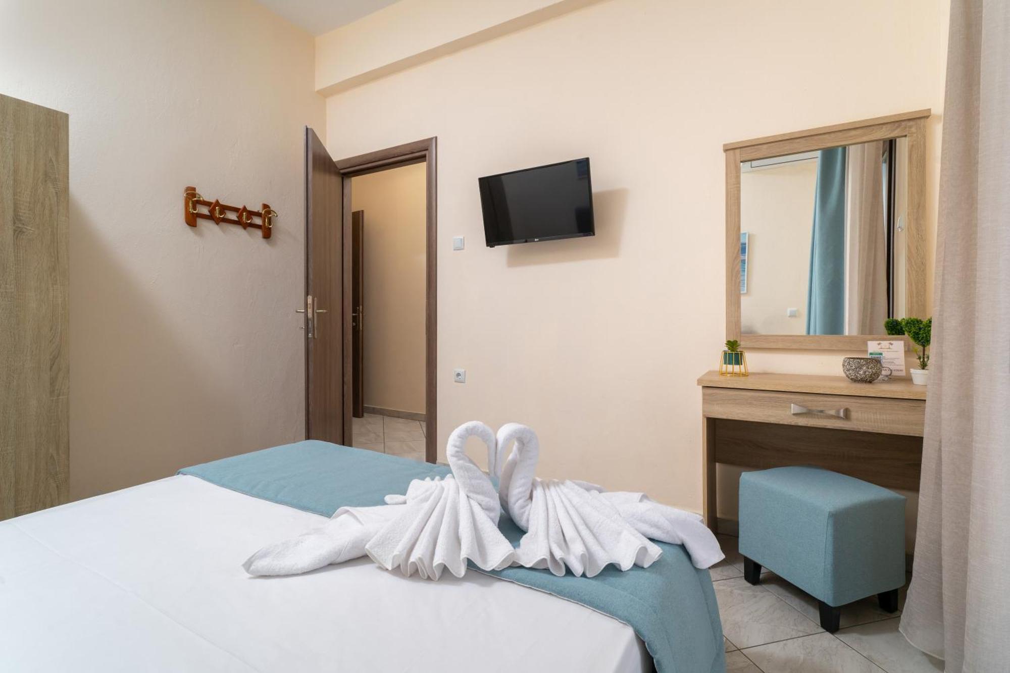 Maria Dina Apartments 1 Potos Dış mekan fotoğraf